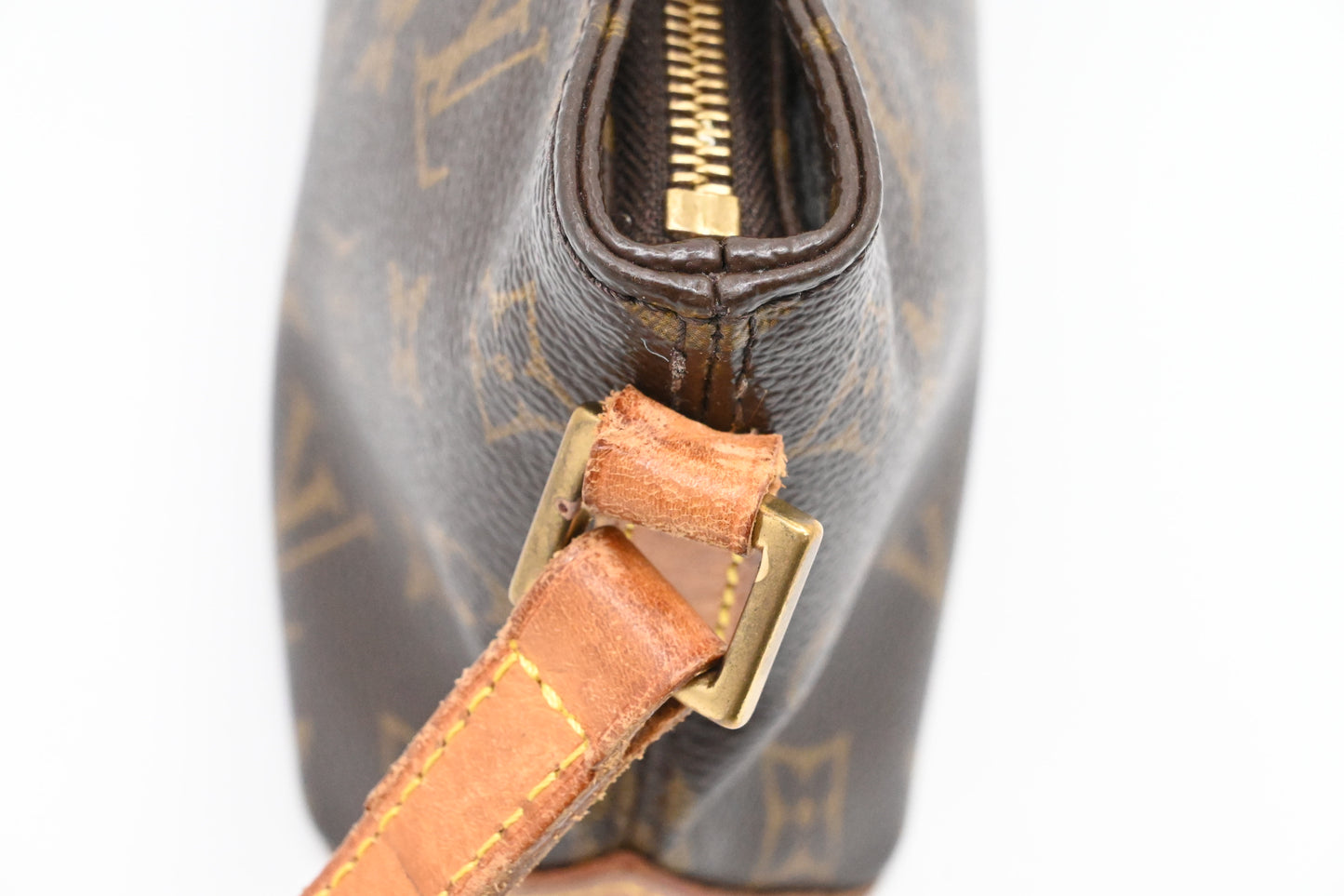 Louis Vuitton Trotteur in Monogram Canvas