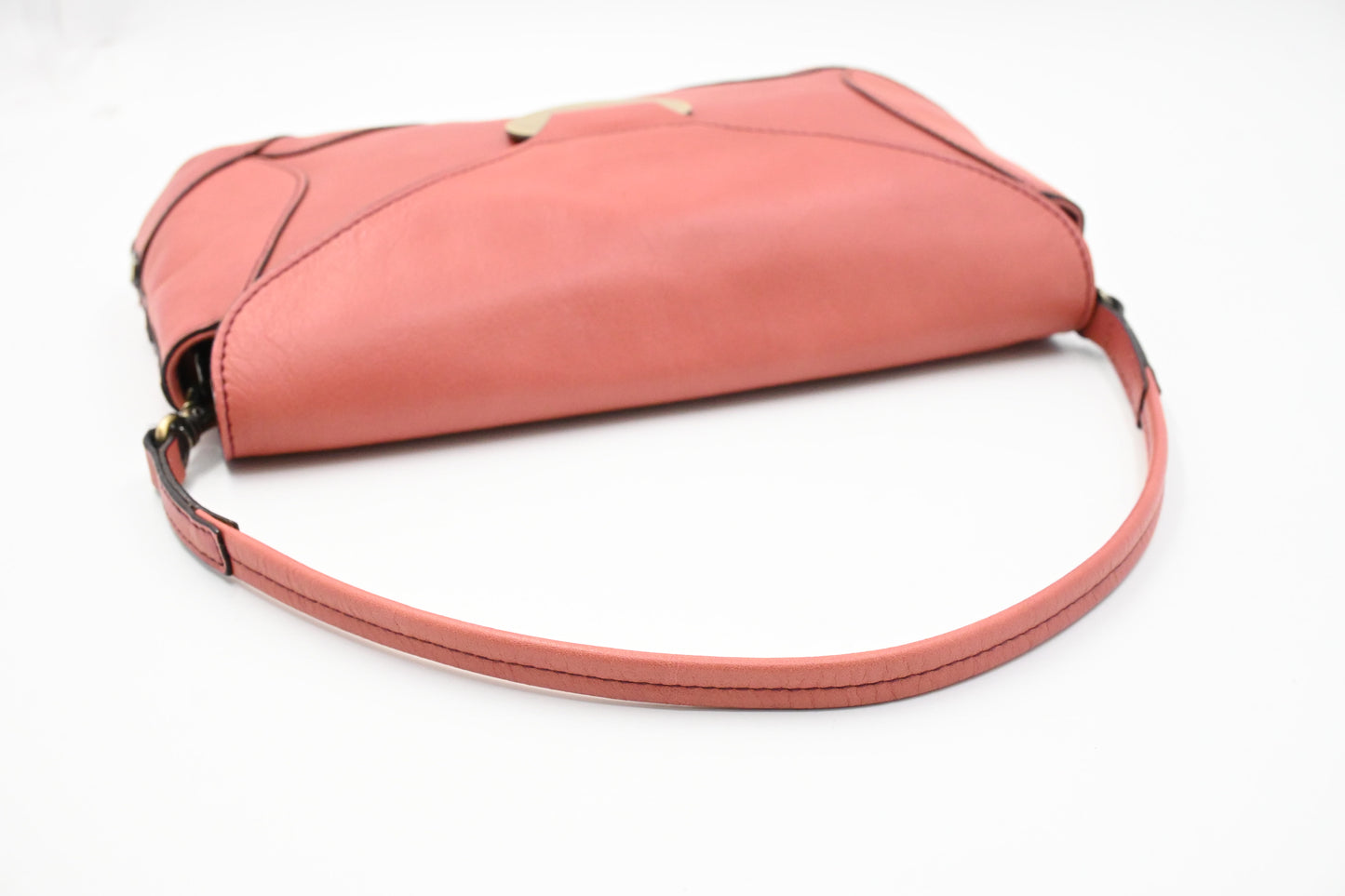 Chloe Shoulder Bag in Pink Leather