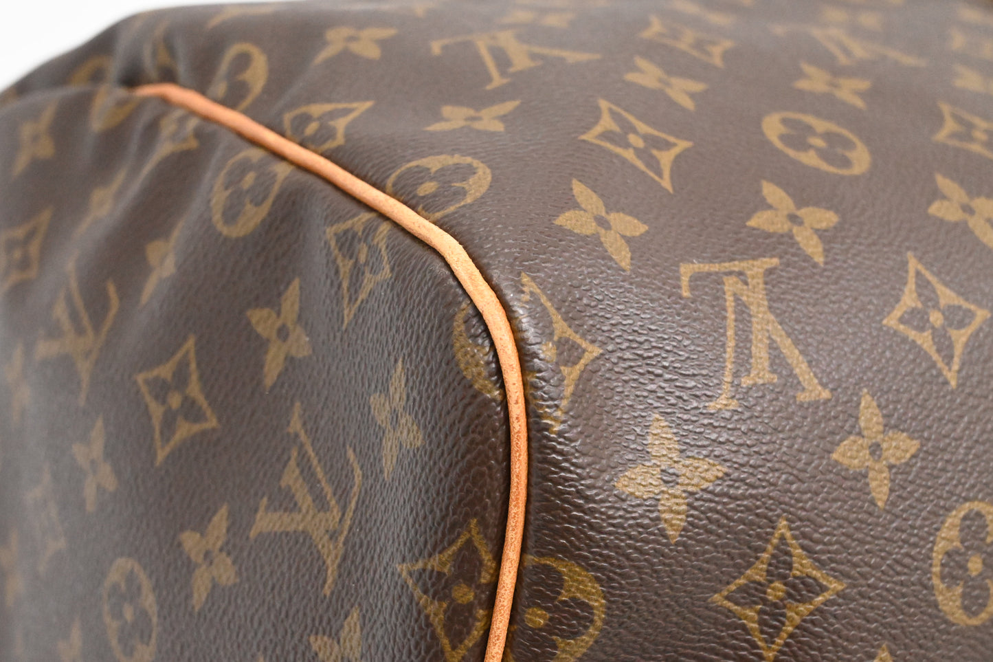 Louis Vuitton Keepall 55 in Monogram Canvas