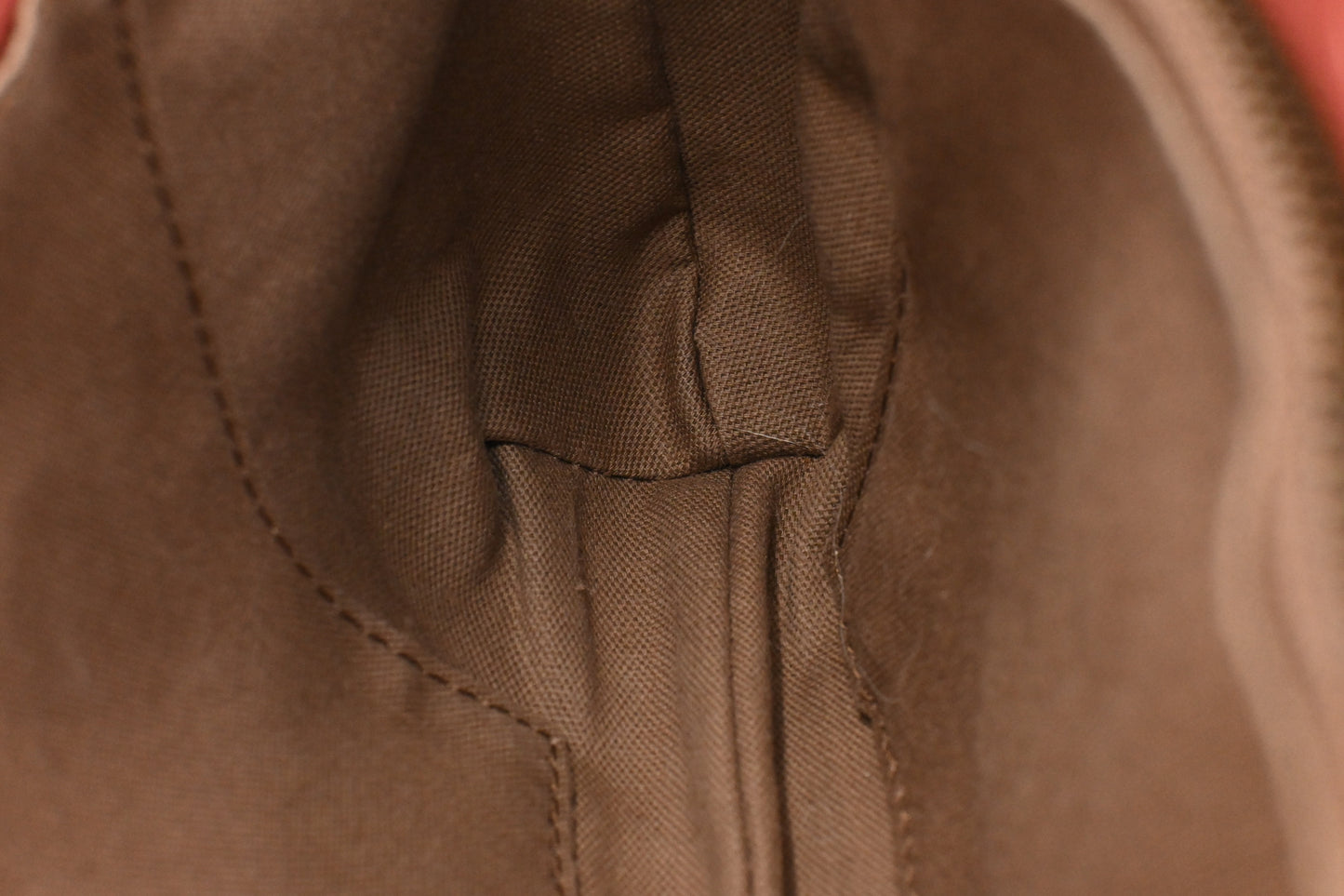 Chloe Shoulder Bag in Pink Leather