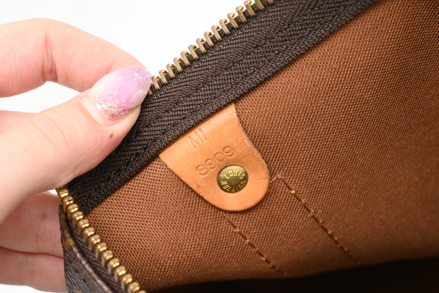 Louis Vuitton Keepall 55 in Monogram Canvas