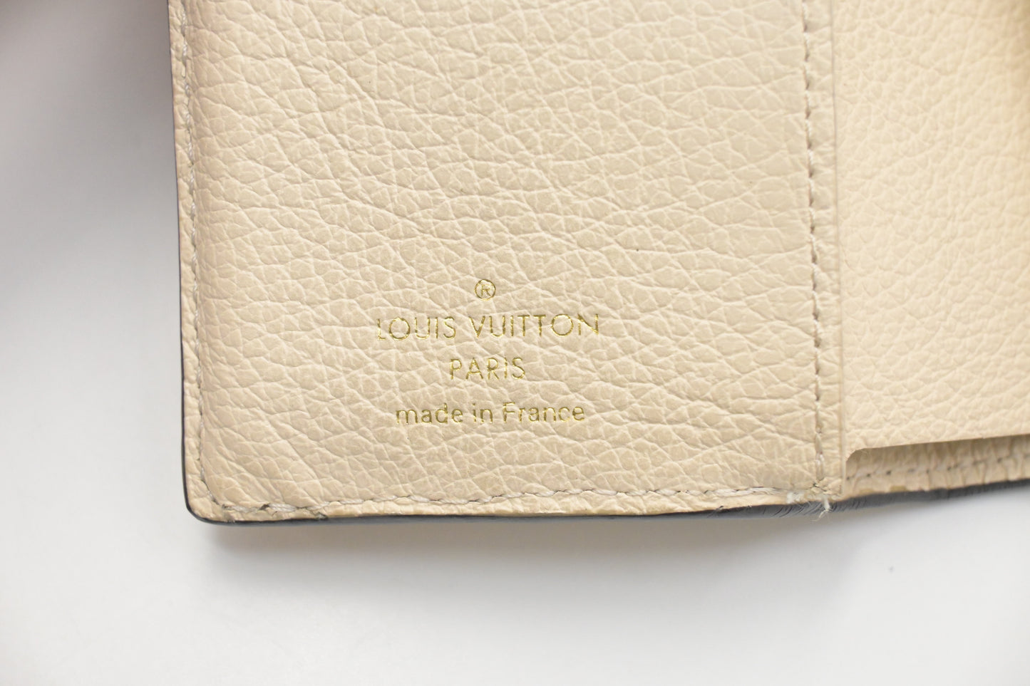 Louis Vuitton Metis Wallet in Neige Empreinte Leather