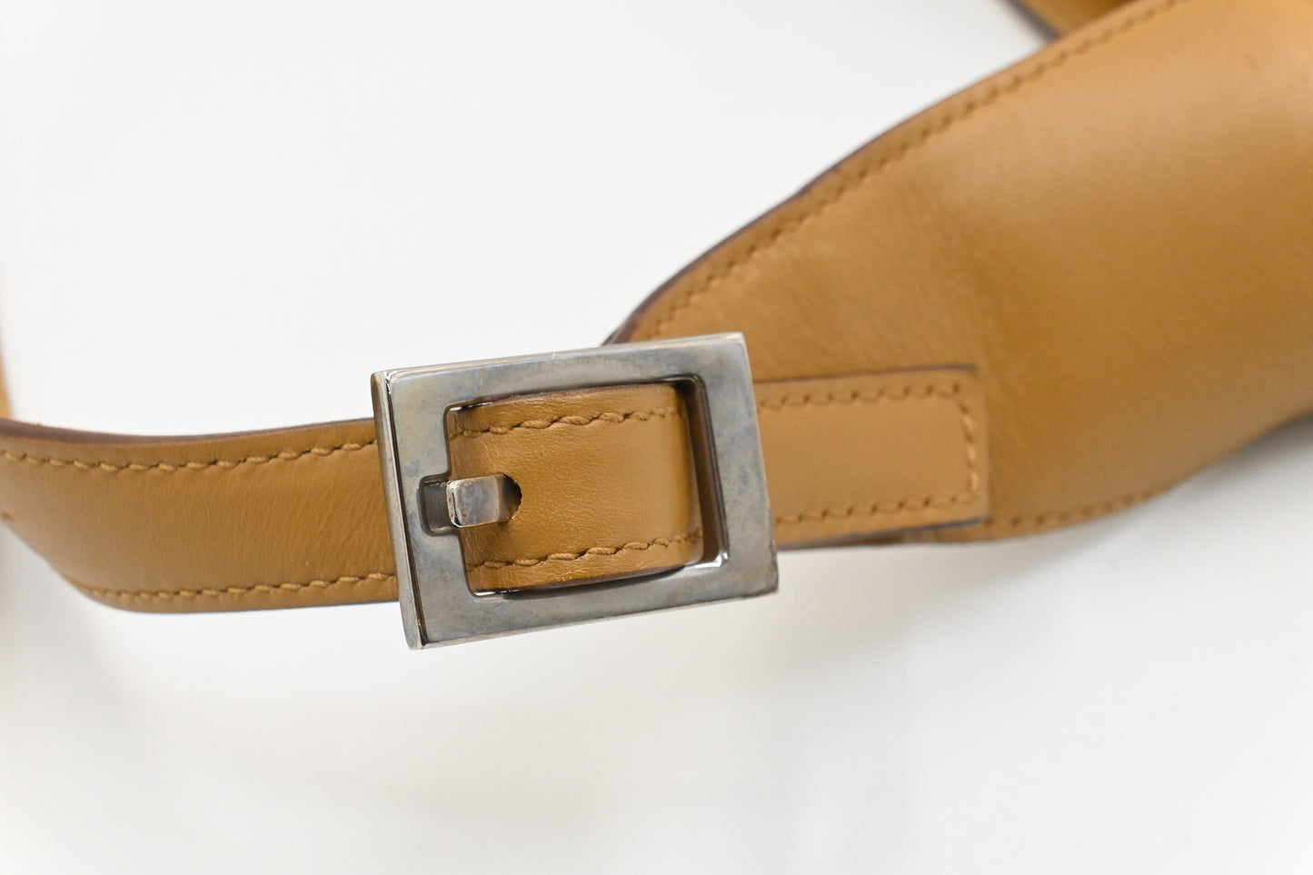 Gucci Hobo Bag in Pink Suede Leather