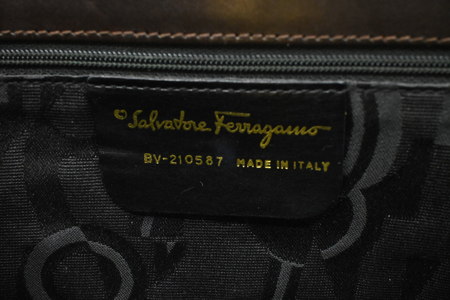 Ferragamo Shoulder Bag in Dark Brown Leather