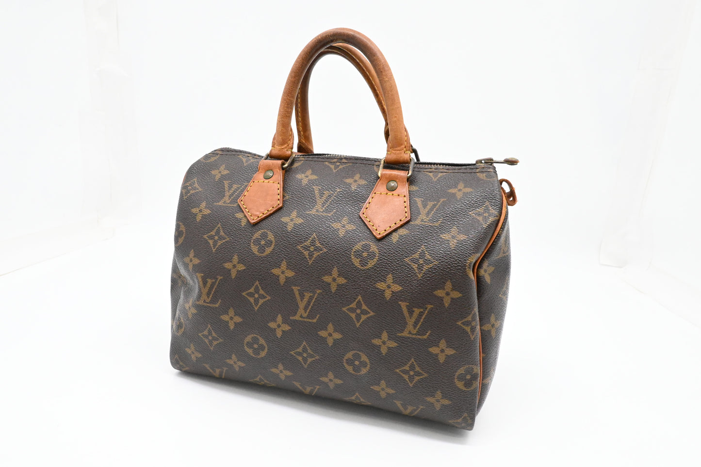 Louis Vuitton Speedy 25 in Monogram Canvas