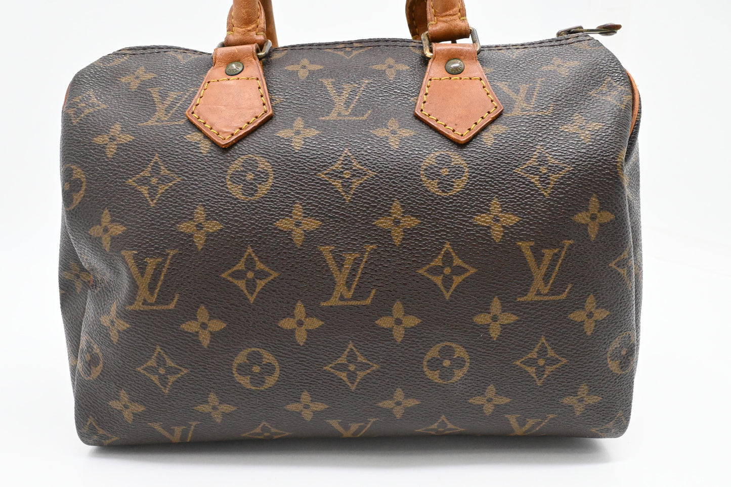Louis Vuitton Speedy 25 in Monogram Canvas