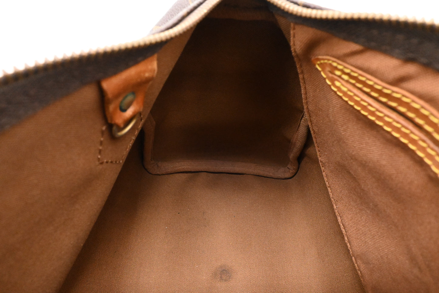 Louis Vuitton Speedy 25 in Monogram Canvas