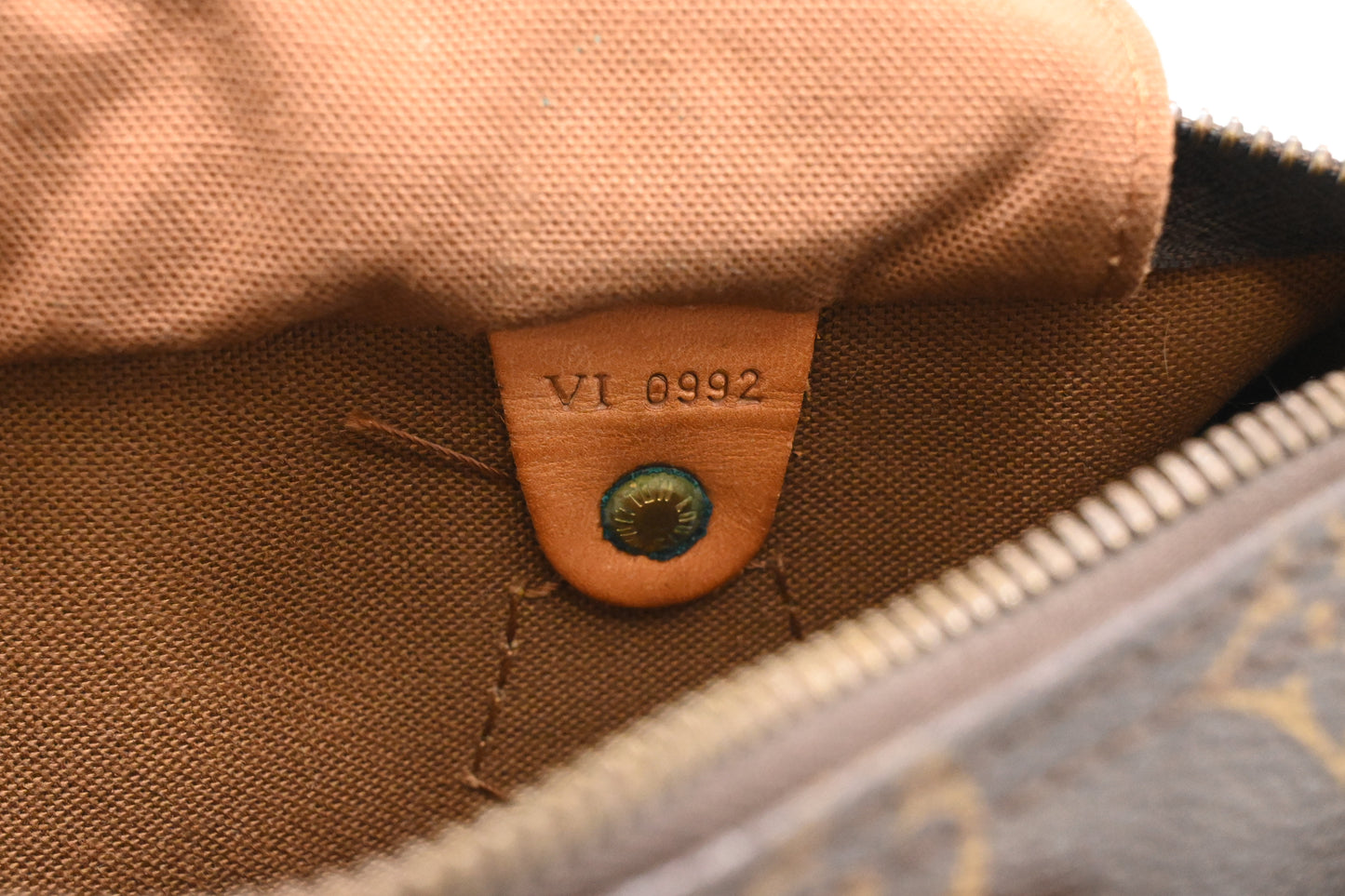 Louis Vuitton Speedy 25 in Monogram Canvas