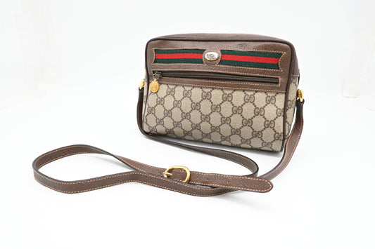 Gucci Crossbody in GG Supreme Canvas