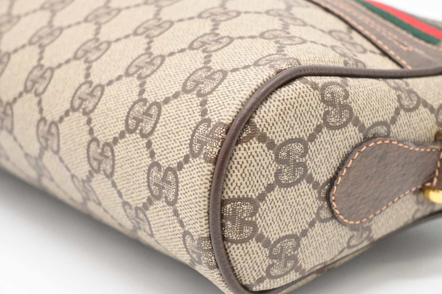 Gucci Crossbody in GG Supreme Canvas