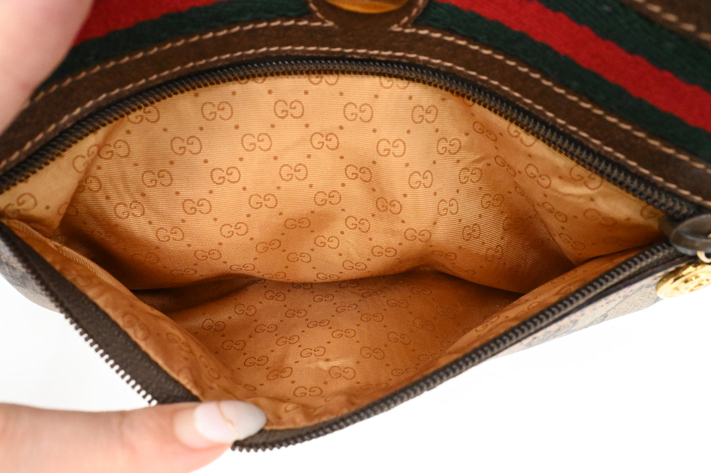 Gucci Crossbody in GG Supreme Canvas