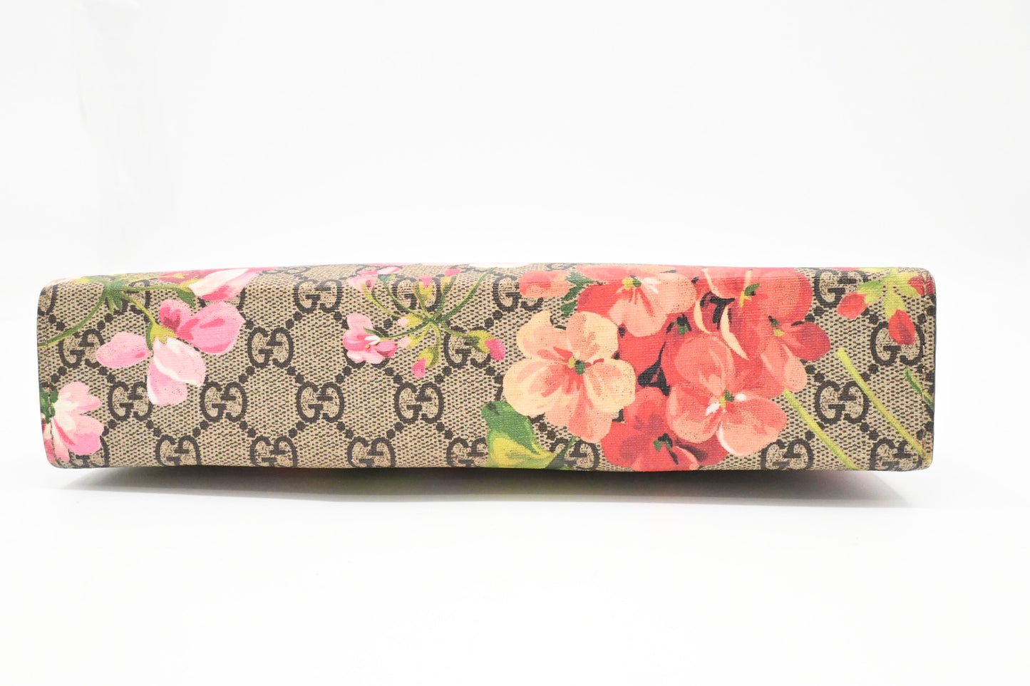Gucci Clutch in Pink Blooms GG Canvas
