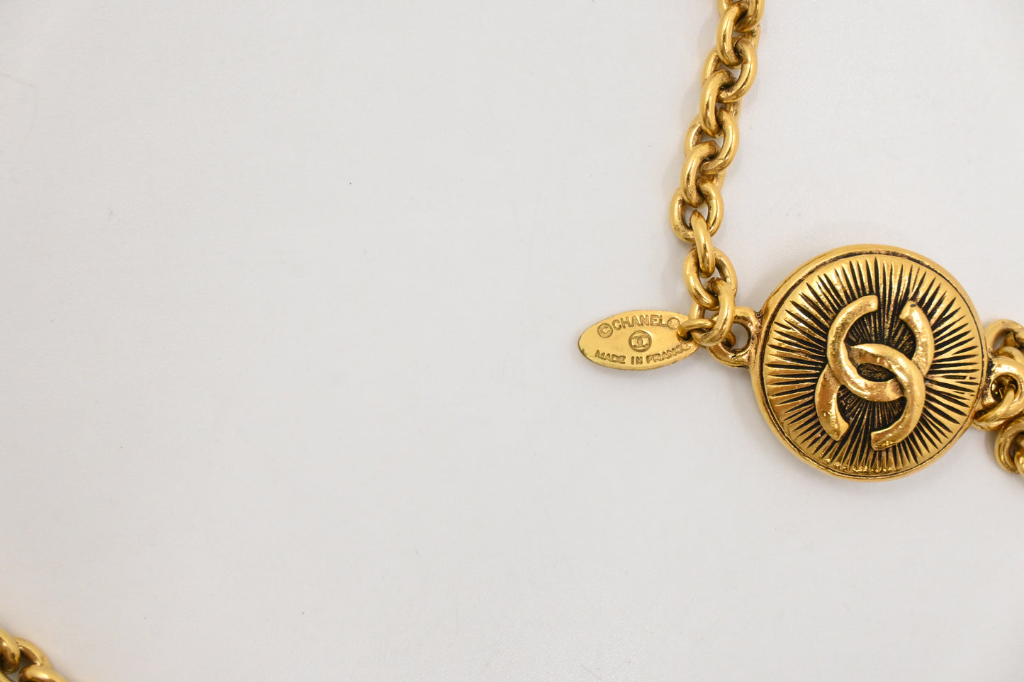 Chanel Medaillon Necklace