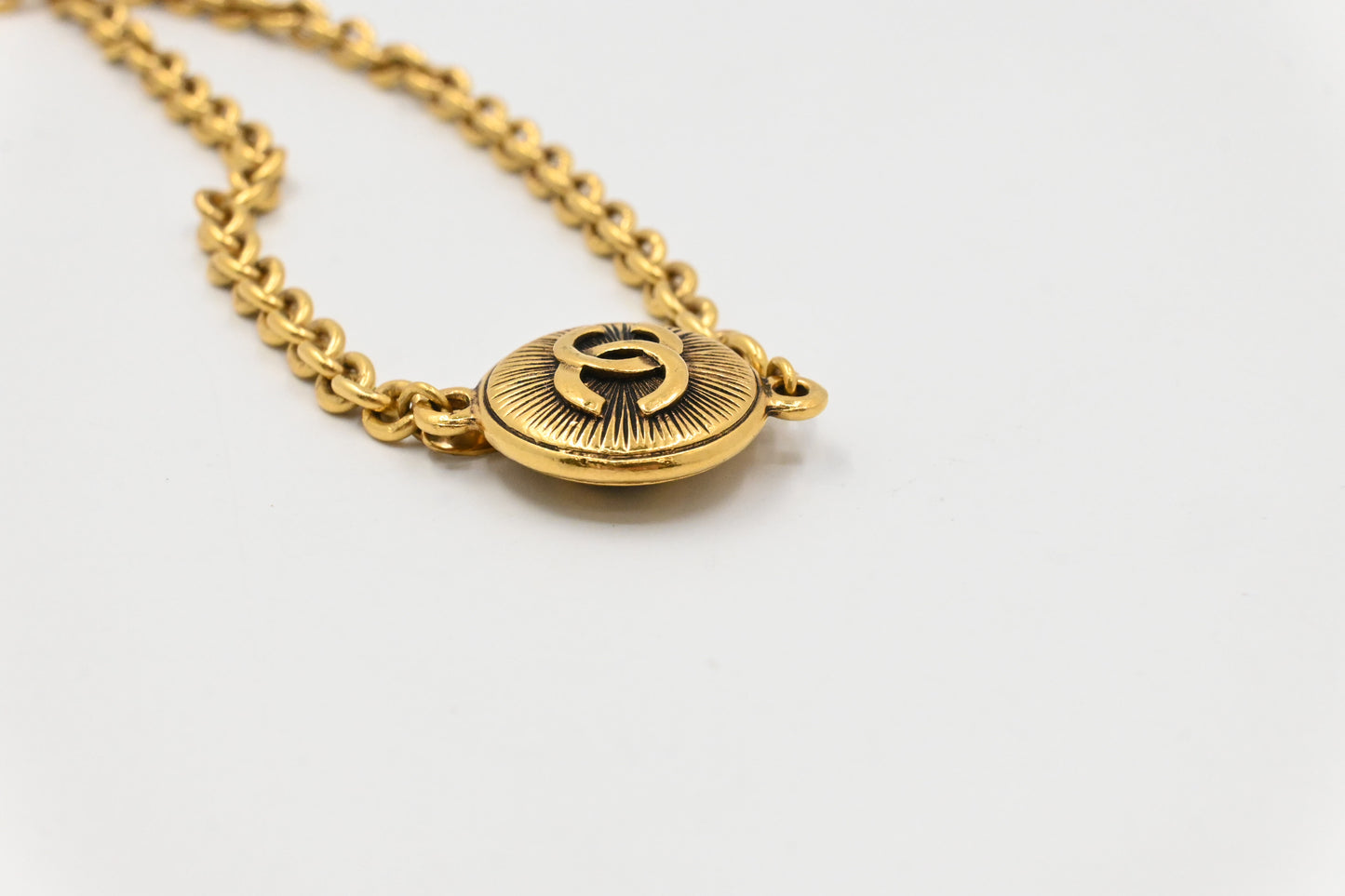Chanel Medaillon Necklace