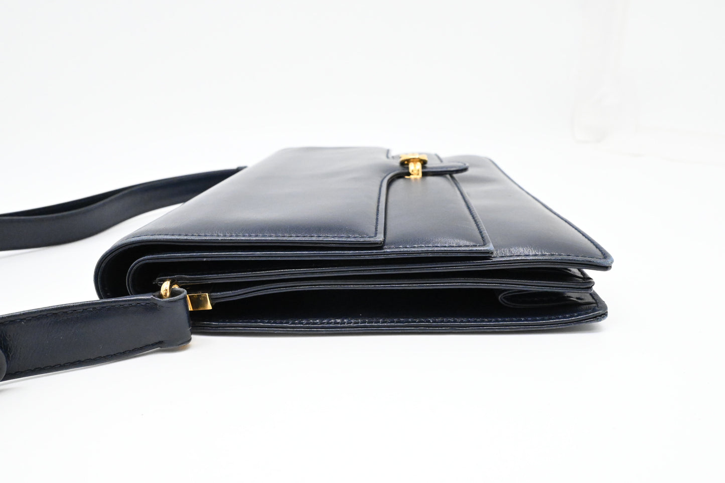 Gucci Shoulder Bag in Navy Blue Leather