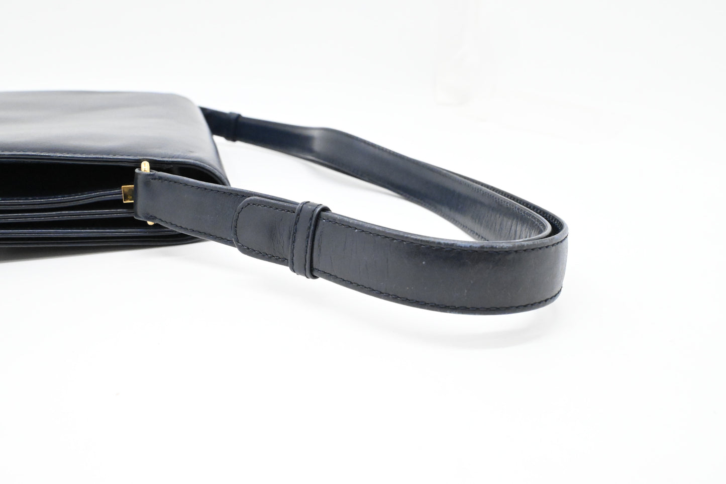 Gucci Shoulder Bag in Navy Blue Leather
