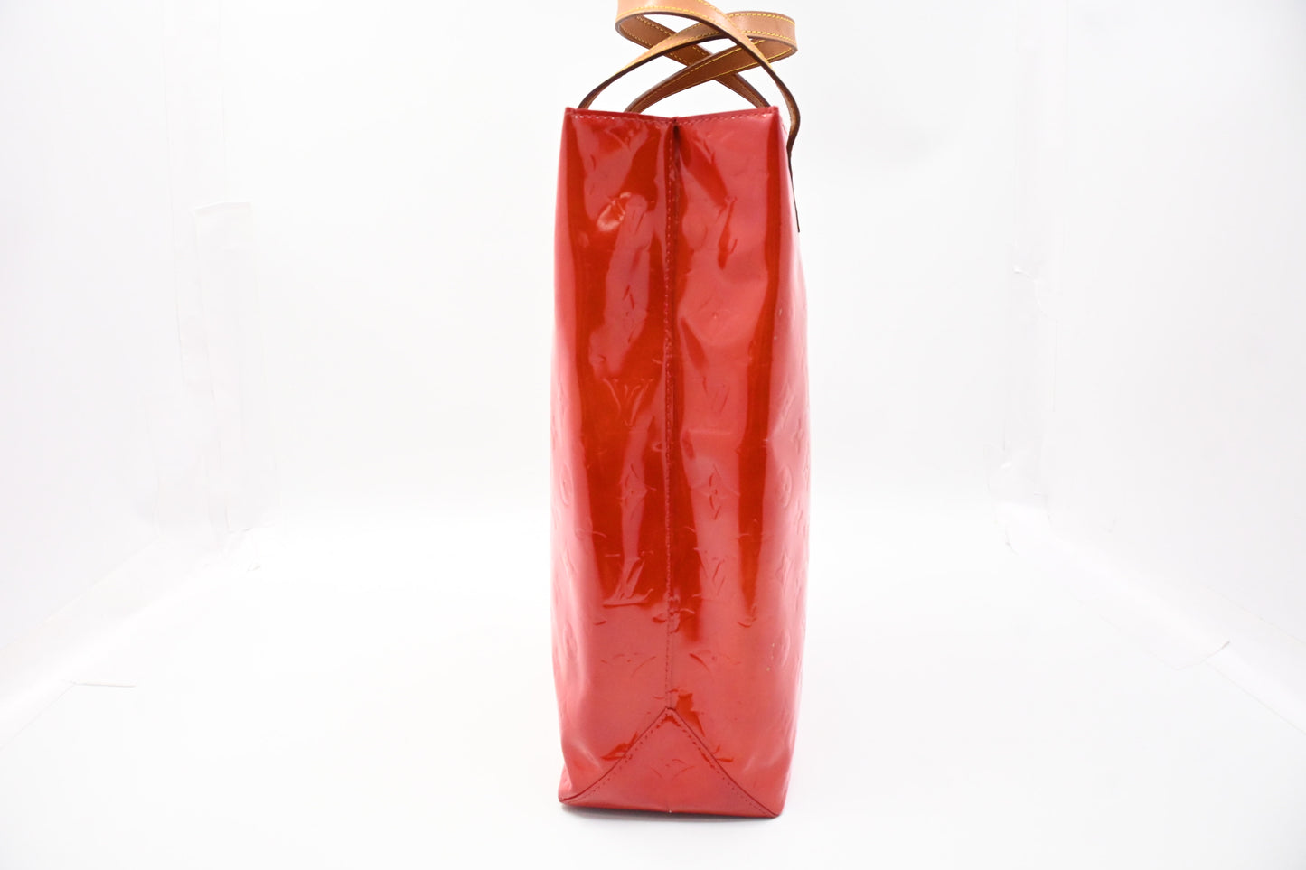 Louis Vuitton Reade MM in Red Vernis Leather