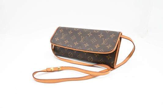 Louis Vuitton Pochette Twin GM in Monogram Canvas