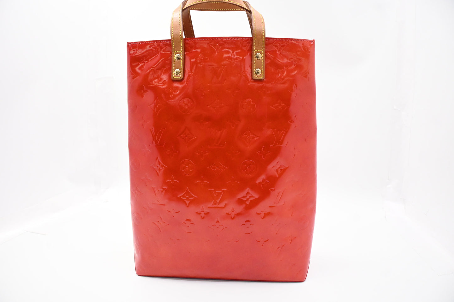 Louis Vuitton Reade MM in Red Vernis Leather