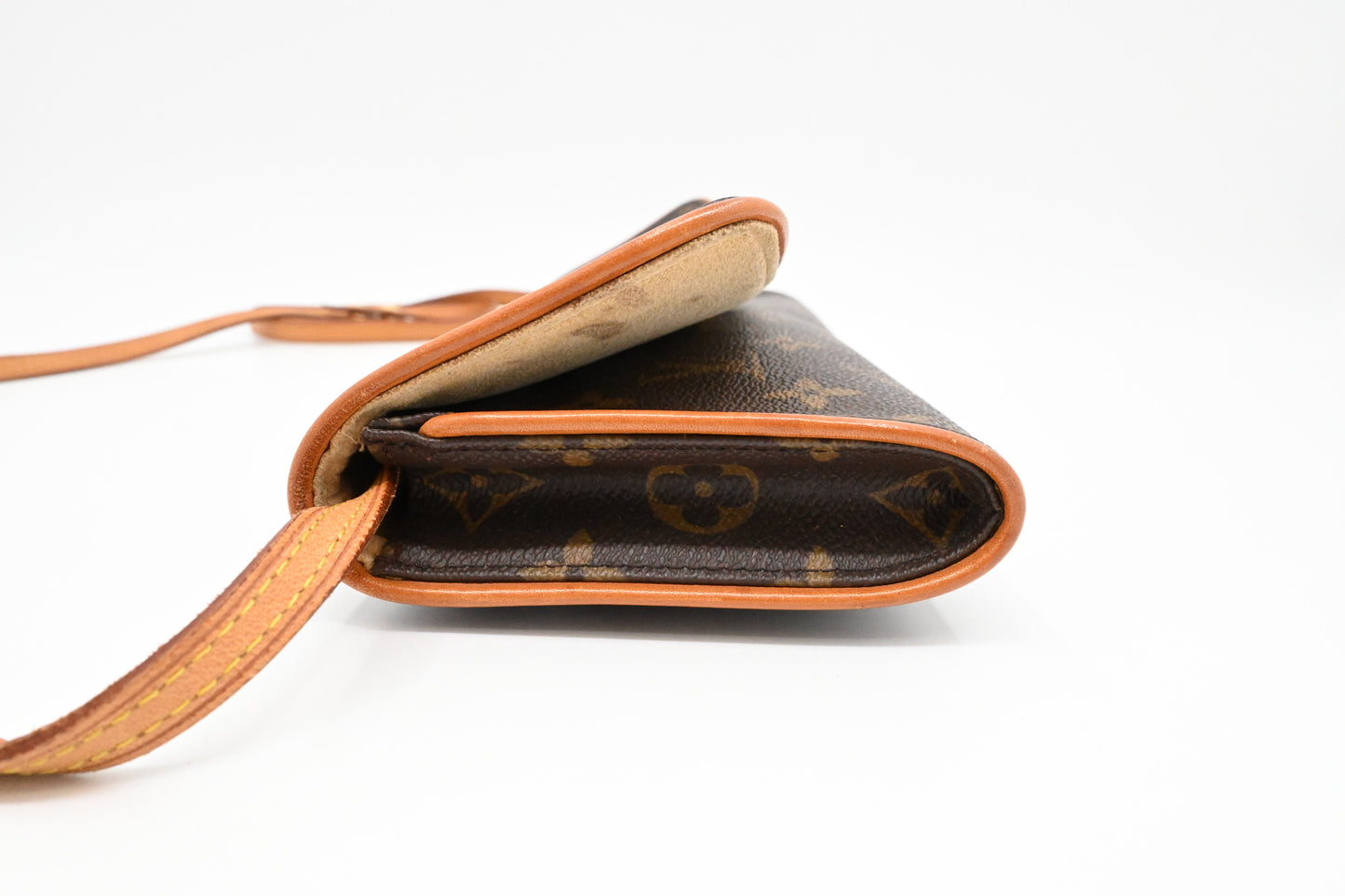 Louis Vuitton Pochette Twin GM in Monogram Canvas