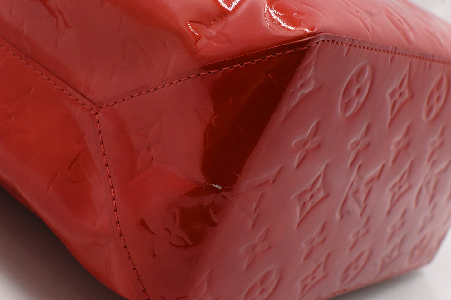Louis Vuitton Reade MM in Red Vernis Leather