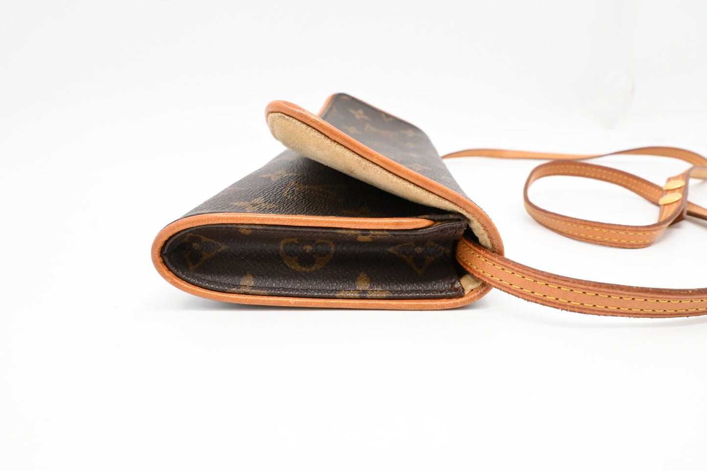 Louis Vuitton Pochette Twin GM in Monogram Canvas