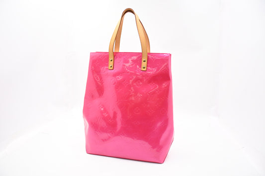 Louis Vuitton Reade MM in Pink Vernis Leather