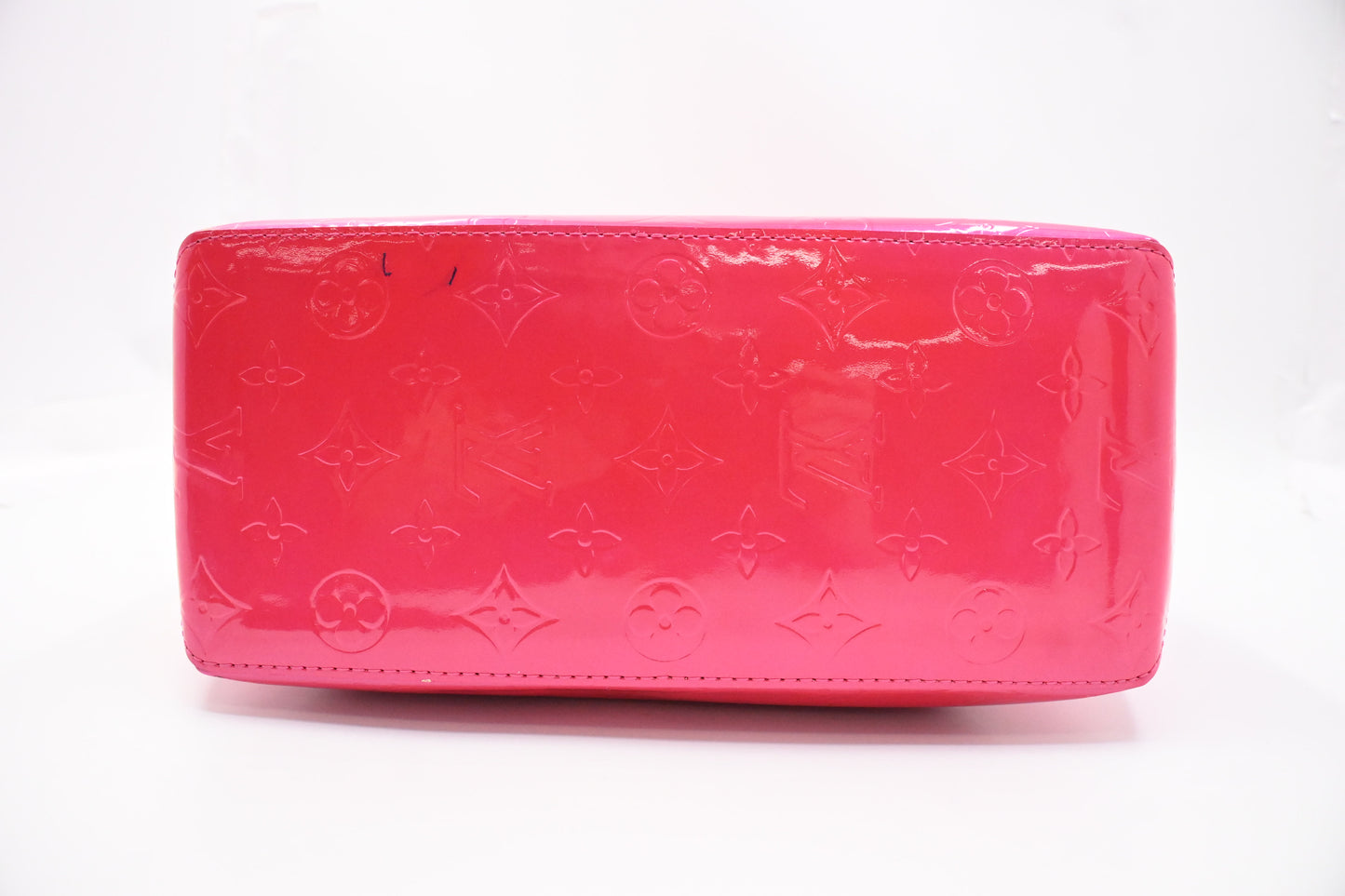 Louis Vuitton Reade MM in Pink Vernis Leather