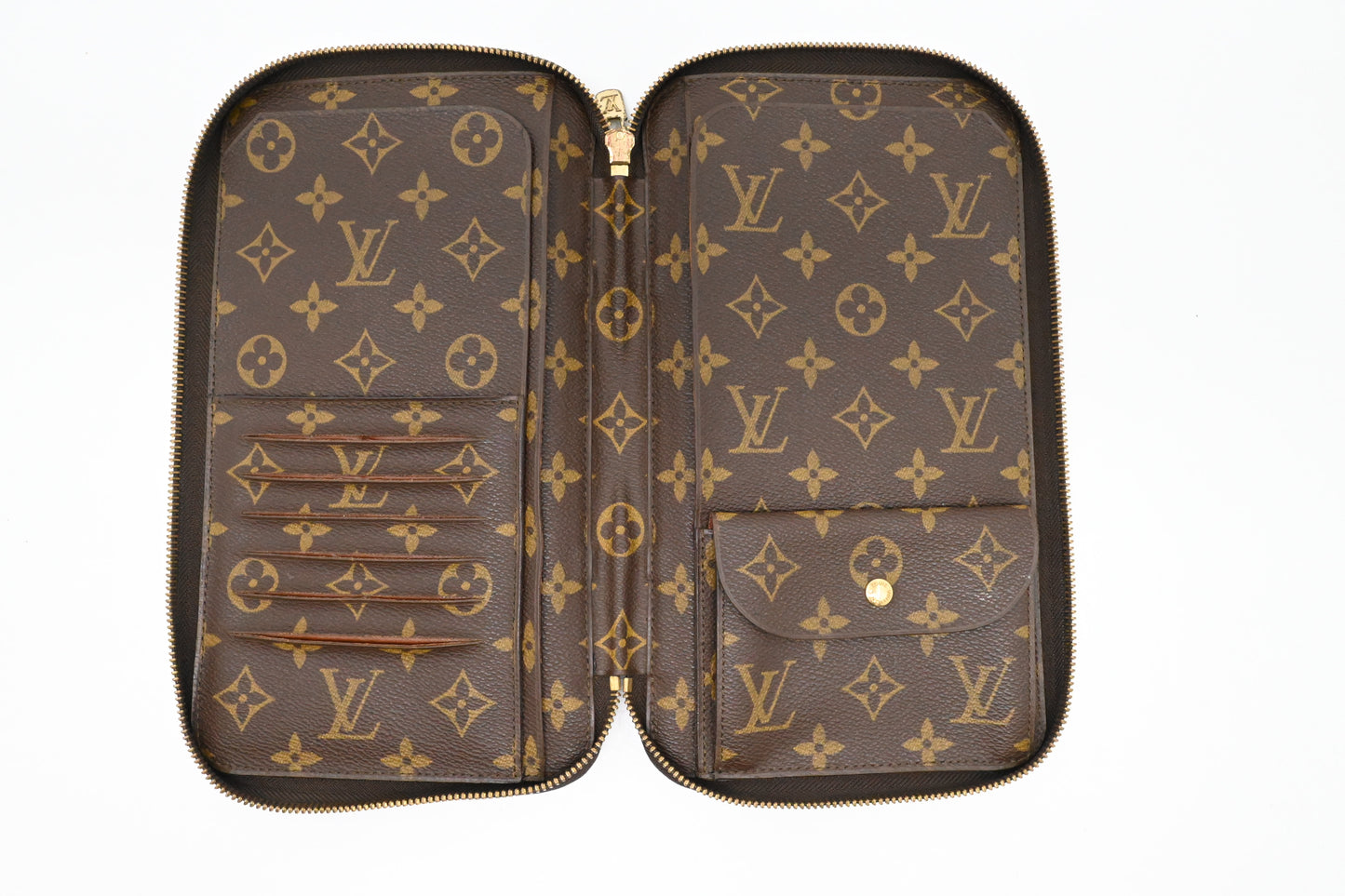 Louis Vuitton Poche Escapade Organizer in Monogram Canvas