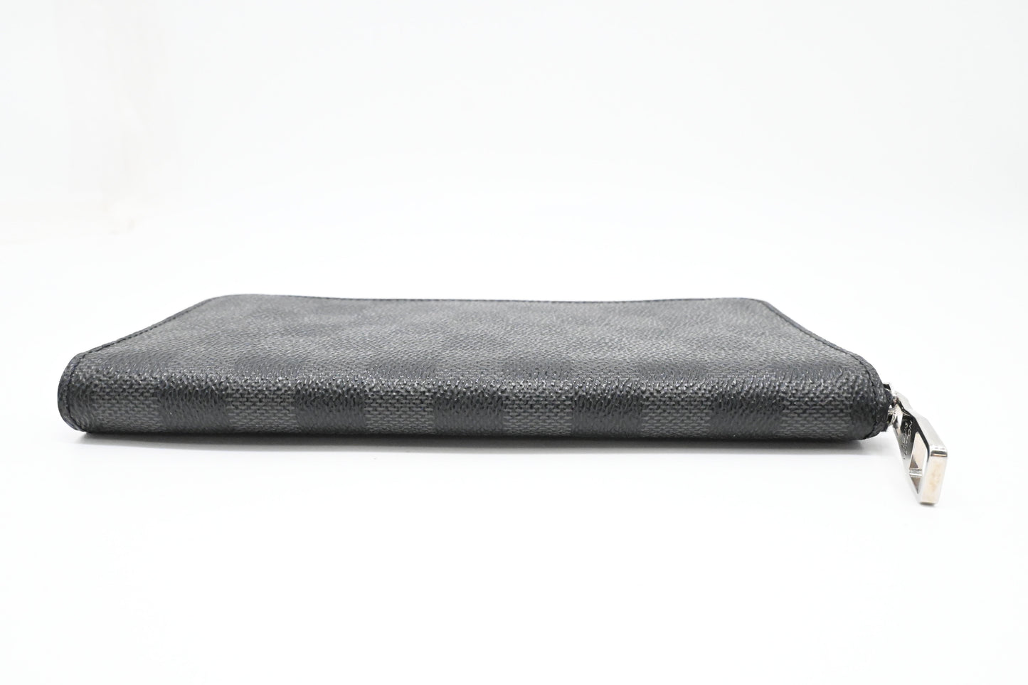 Louis Vuitton Vertical Wallet in Damier Graphite