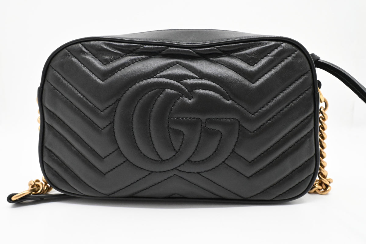 Gucci Animal Studs Camera Bag in Black Quilted Leather
