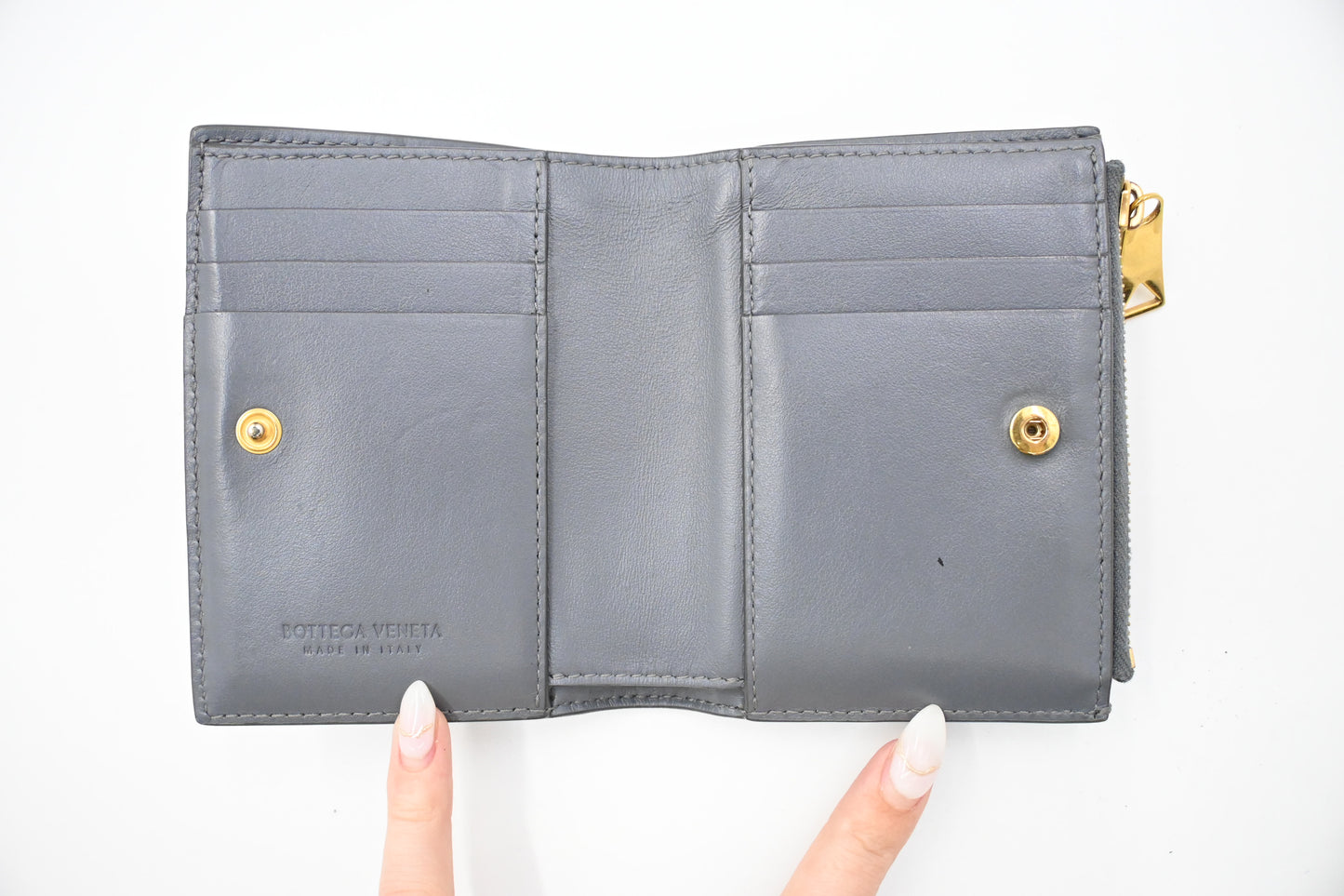 Bottega Veneta Bifold Wallet in Gray Intrecciato Leather