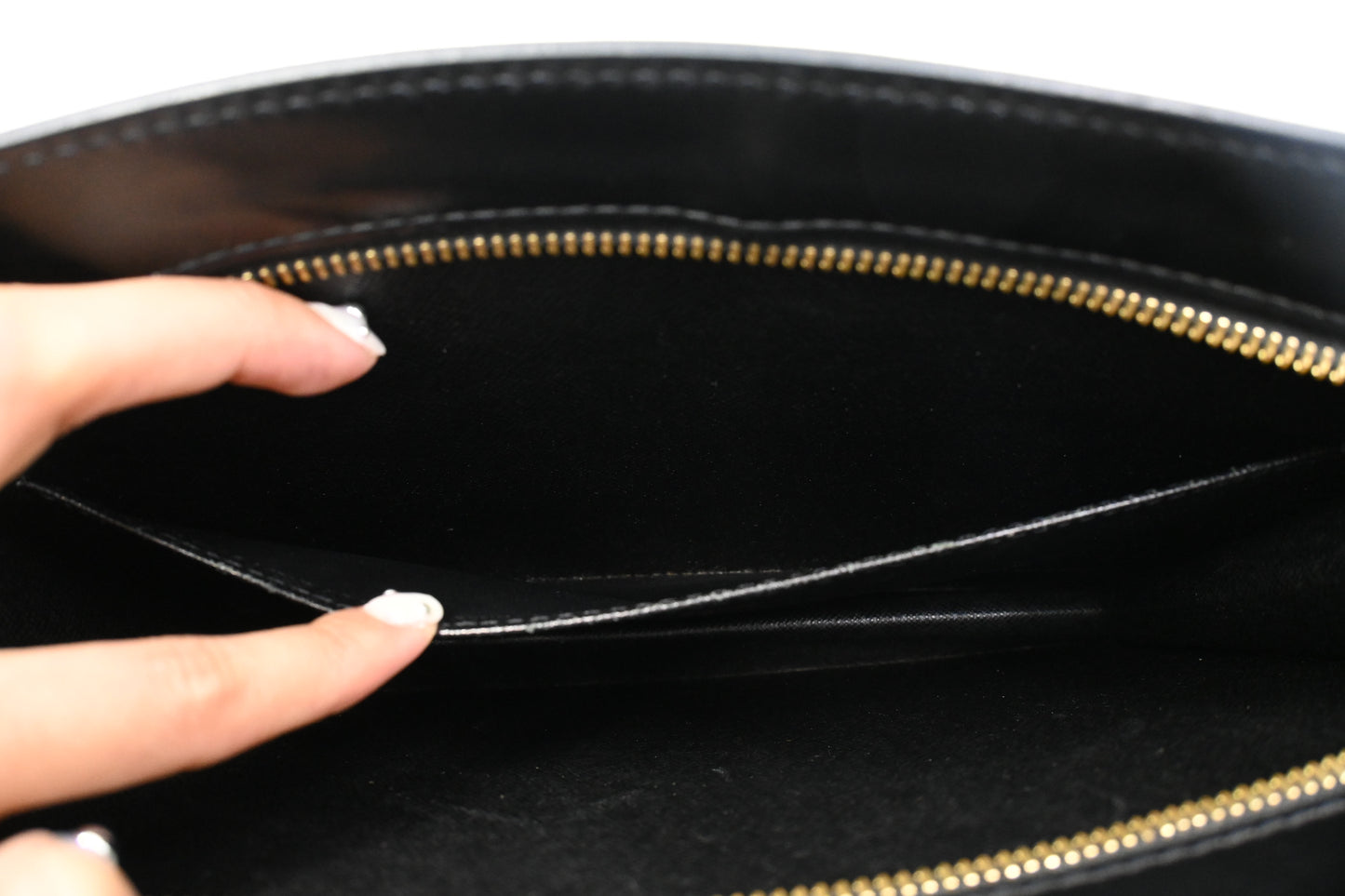 Louis Vuitton Pochette Homme in Black Epi Leather