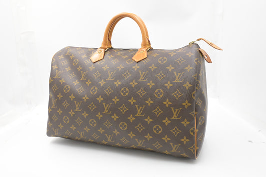 Louis Vuitton Speedy 40 in Monogram Canvas