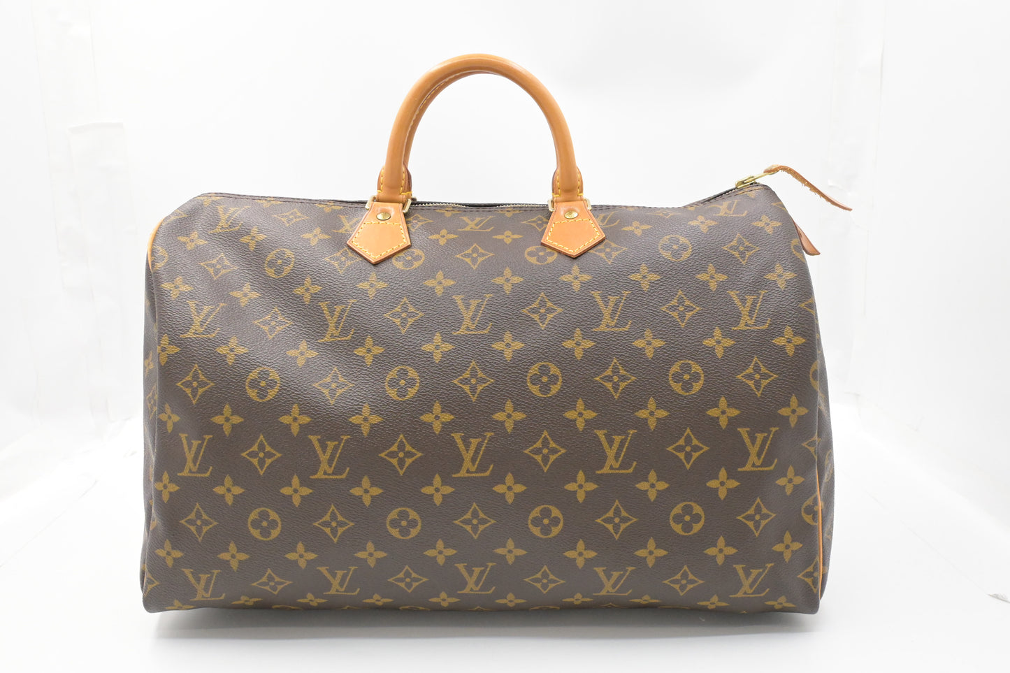 Louis Vuitton Speedy 40 in Monogram Canvas