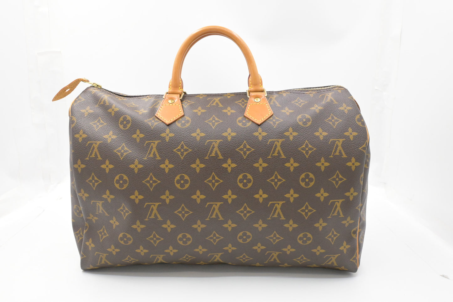 Louis Vuitton Speedy 40 in Monogram Canvas