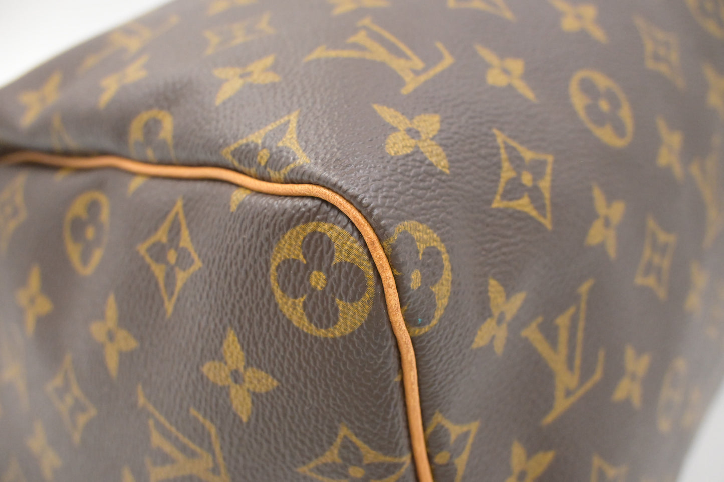Louis Vuitton Speedy 40 in Monogram Canvas