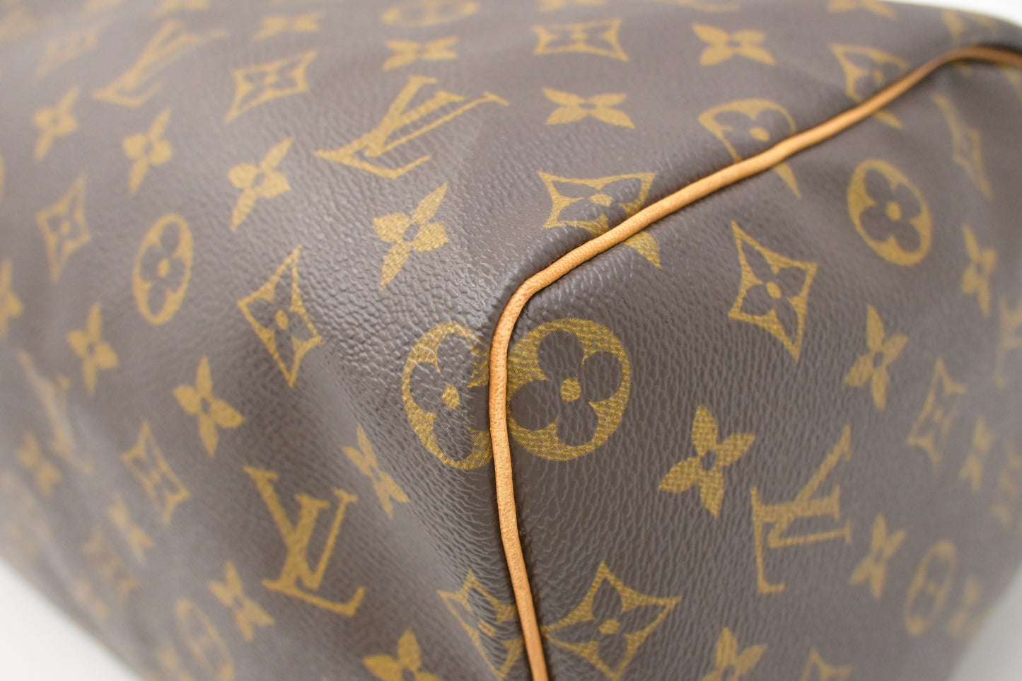 Louis Vuitton Speedy 40 in Monogram Canvas