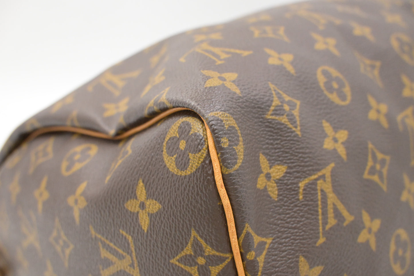 Louis Vuitton Speedy 40 in Monogram Canvas