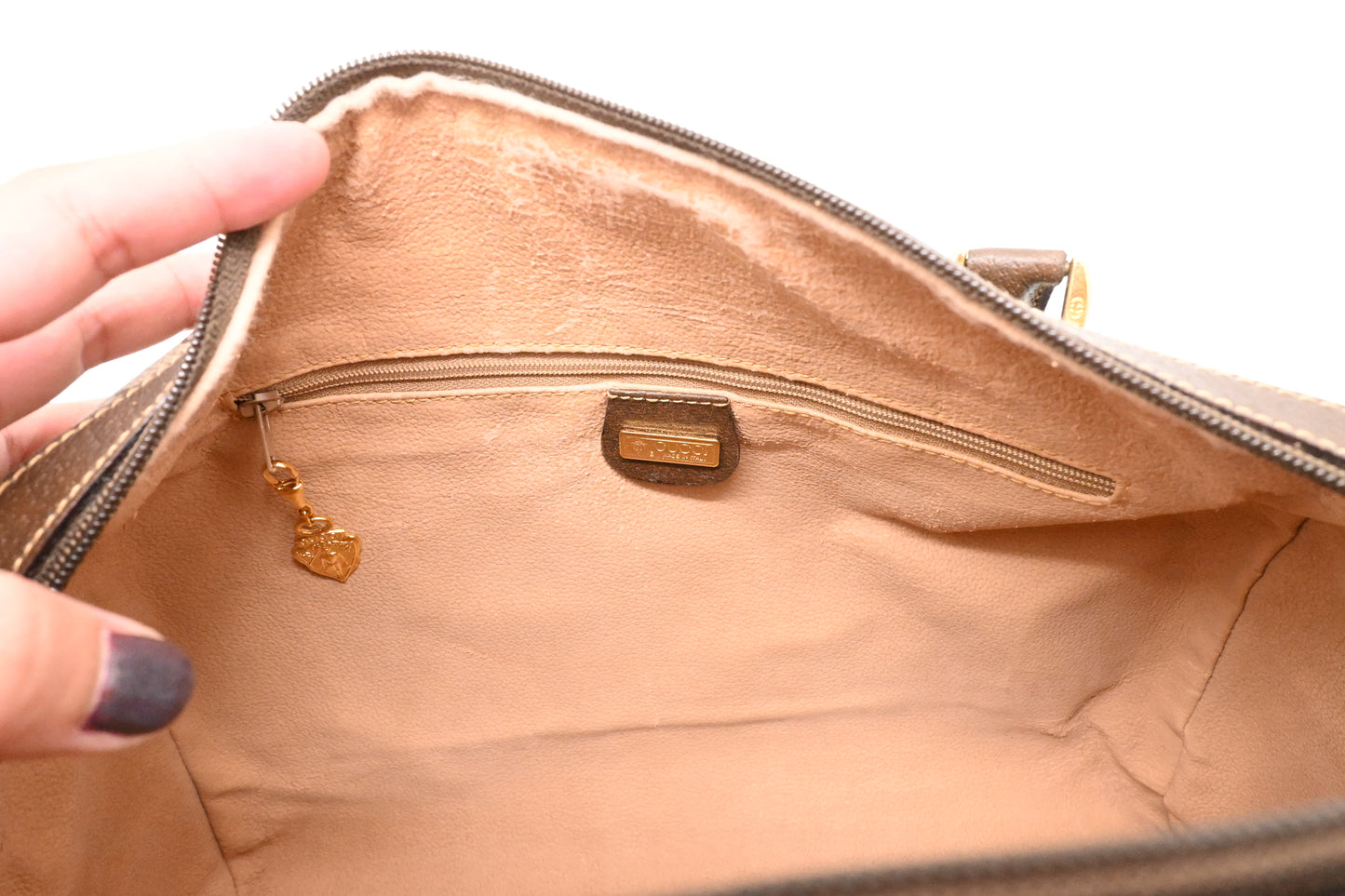 Gucci Boston 35 in GG Supreme Canvas