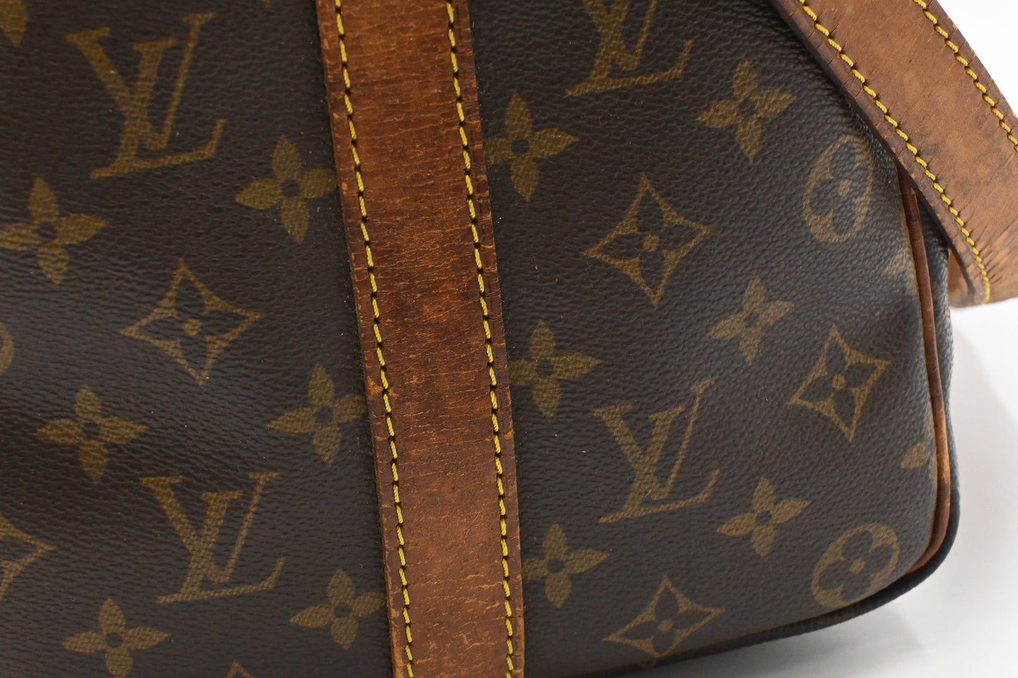 Louis Vuitton Keepall 45 Bandouliere in Monogram Canvas
