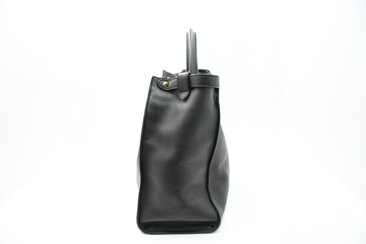 Fendi Large Peekaboo in Black Leather
