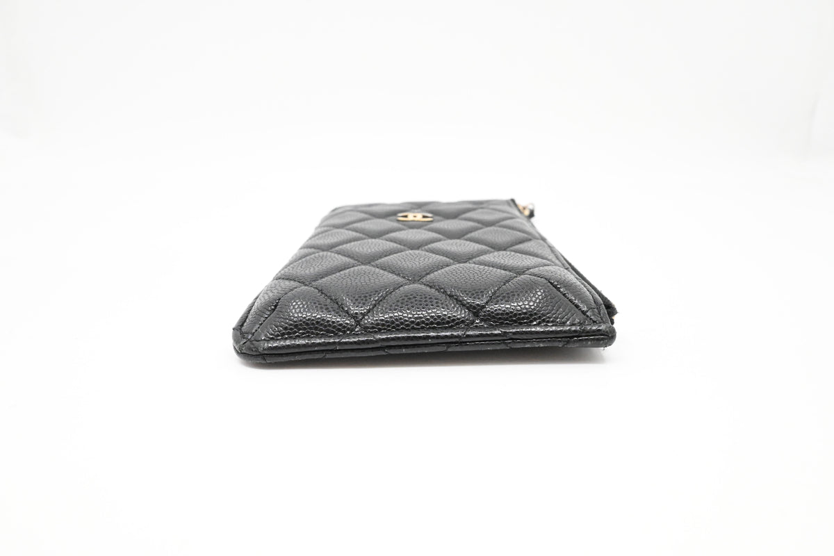 Chanel Case in Black Matelassé Caviar Leather