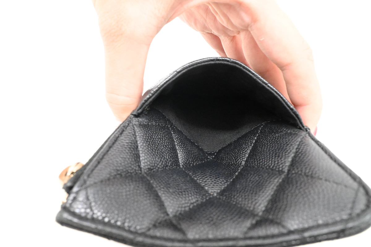 Chanel Case in Black Matelassé Caviar Leather