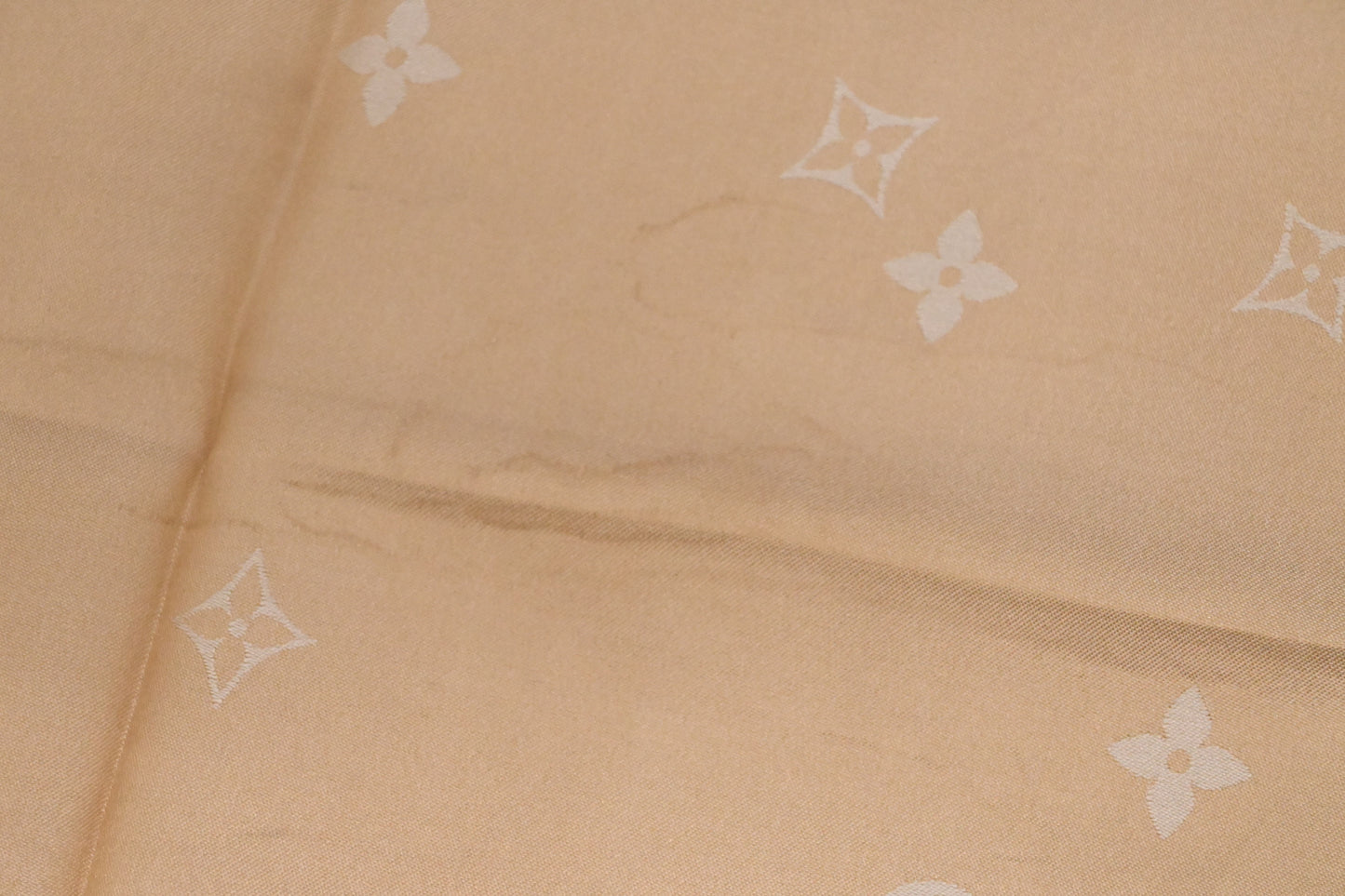 Louis Vuitton Echarpe Capri Scarf in Beige Silk