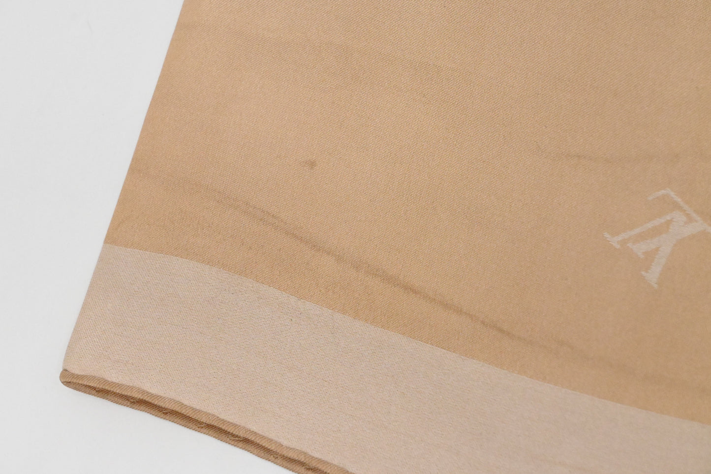 Louis Vuitton Echarpe Capri Scarf in Beige Silk