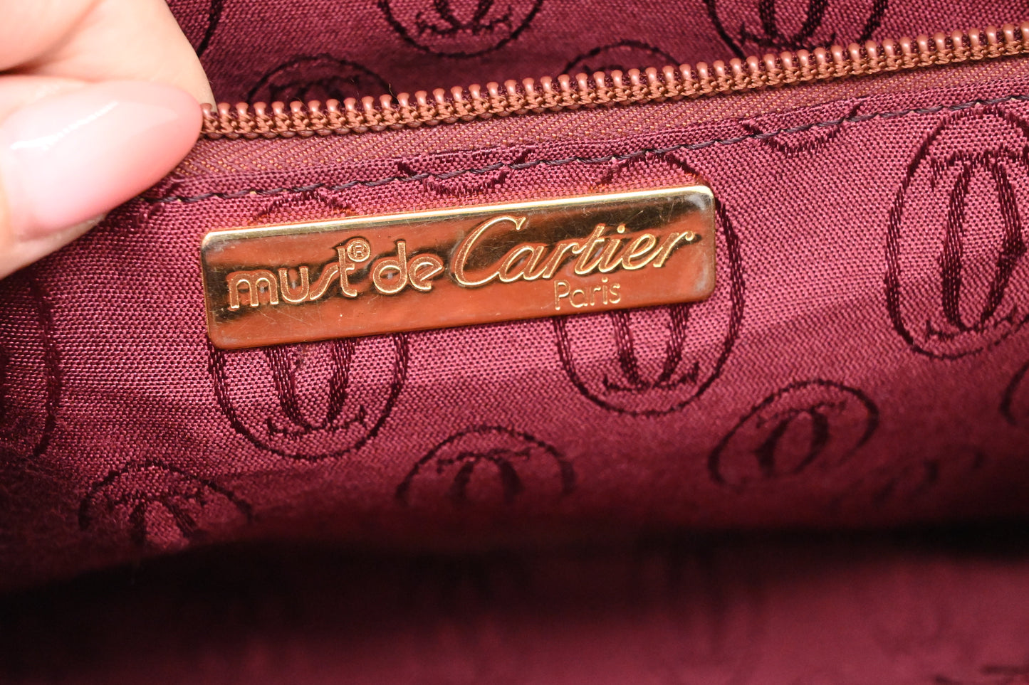 Cartier Shoulder Bag in Burgundy Leather
