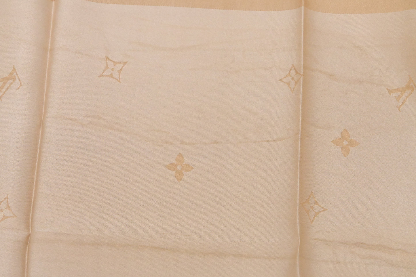 Louis Vuitton Echarpe Capri Scarf in Beige Silk