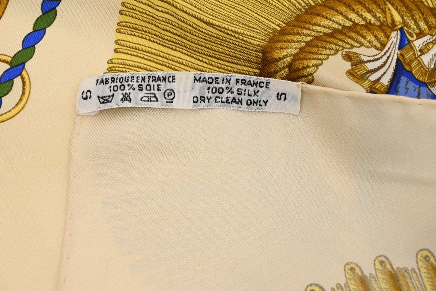 Hermes 'Poste et Cavalrie' Carre 90 in Beige Silk