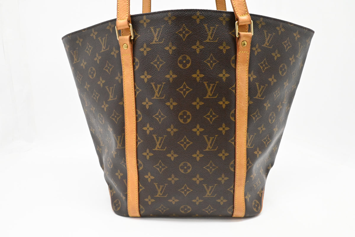 Louis Vuitton Sac Shopping 48 in Monogram Canvas